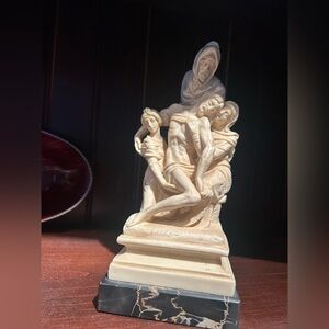 Elegant Cream Sculpture for Home Decor